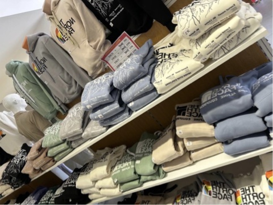 ΣΔΟΕ: Κατασχέθηκαν μεγάλες ποσότητες προϊόντων «μαϊμού» σε Ρόδο και Κω - Δείτε φωτογραφίες