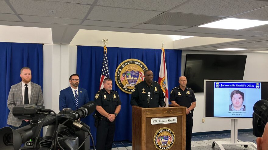 ΗΠΑ: Σερίφης στη Φλόριντα έδωσε στη δημοσιότητα τα στοιχεία του δράστη που σκότωσε 3 ανθρώπους