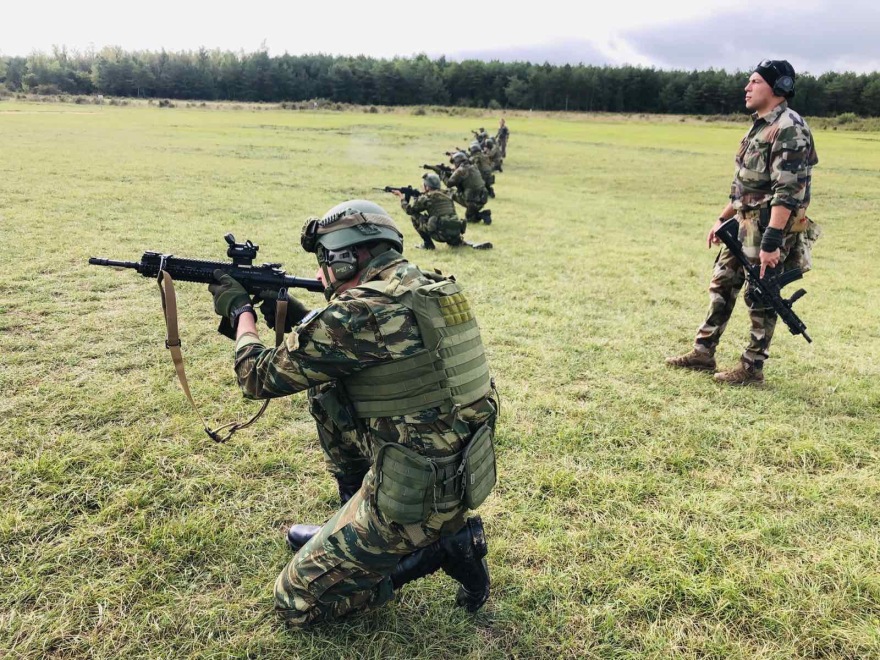 Ενοπλες Δυνάμεις: Εντυπωσιακές εικόνες από την συνεκπαίδευση Ελλάδας - Γαλλίας στην οργάνωση μάχης Πεζικού
