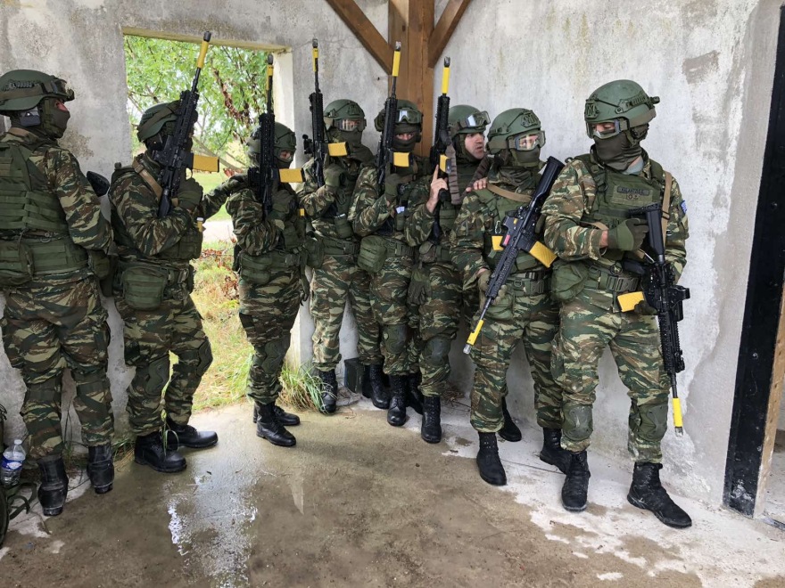 Ενοπλες Δυνάμεις: Εντυπωσιακές εικόνες από την συνεκπαίδευση Ελλάδας - Γαλλίας στην οργάνωση μάχης Πεζικού