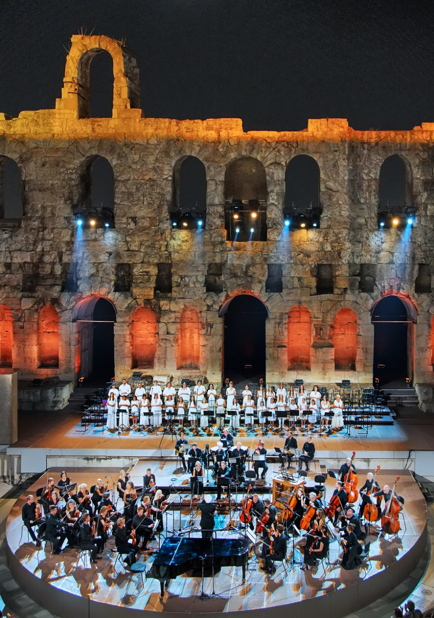 Αποθέωσε το αθηναϊκό κοινό στο Ηρώδειο τη Συμφωνική Ορχήστρα της Όπερας της Βαρσοβίας