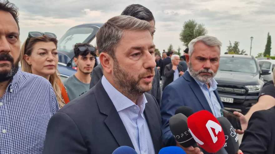 Γιάννης Ιωαννίδης: Το τελευταίο αντίο στον «ξανθό» - Αποθέωση στο «Αλεξάνδρειο» - Βίντεο και φωτογραφίες