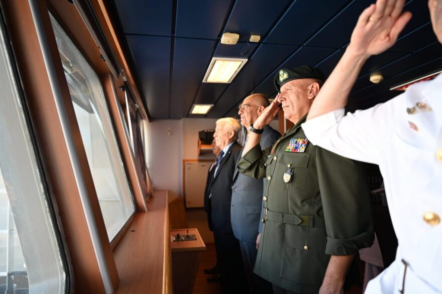 Υπουργείο Άμυνας: Κι επίσημα στον στόλο του Πολεμικού Ναυτικού το νέο πλοίο «Περσέας» - Παρουσία Δένδια η τελετή παράδοσης