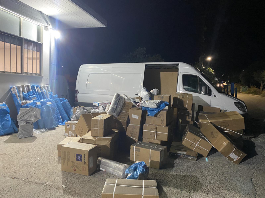 Έλεγχοι του ΣΔΟΕ σε 5 εταιρείες ταχυμεταφορών - Κατασχέθηκαν εκατοντάδες προϊόντα «μαϊμού»