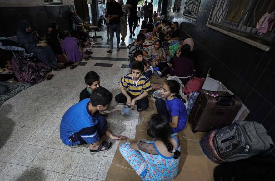 Πόλεμος στο Ισραήλ: Δραματική έκκληση για καύσιμα στη Γάζα, σε λίγες ώρες οι γεννήτριες των νοσοκομείων σβήνουν