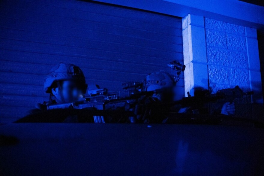 Λωρίδα της Γάζας: Μαρτυρίες για την έφοδο των ισραηλινών στρατιωτών στους διαδρόμους του νοσοκομείου Αλ Σίφα