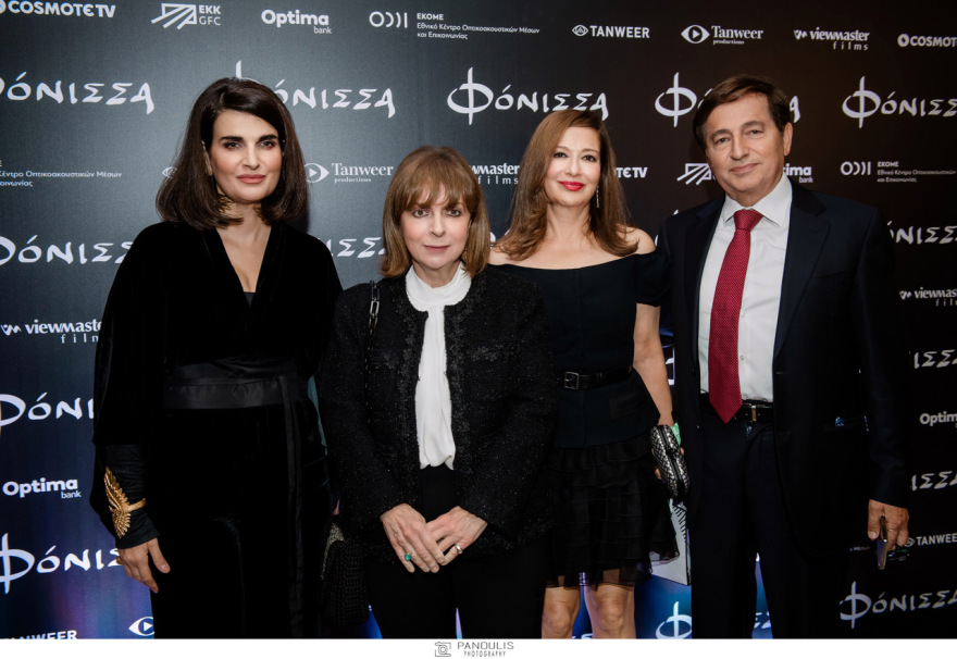 Επίσημη πρεμιέρα γεμάτη συγκίνηση για την ταινία «Φόνισσα»  - Το  μήνυμα της Καρυοφυλλιάς Καραμπέτη για το σεξισμό και την έμφυλη βία