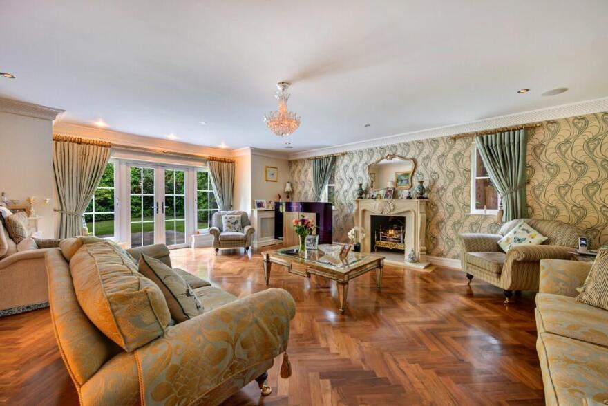 Ο Σερ Άλεξ Φέργκιουσον βγάζει στο σφυρί την απίστευτη έπαυλη του - Δείτε φωτογραφίες