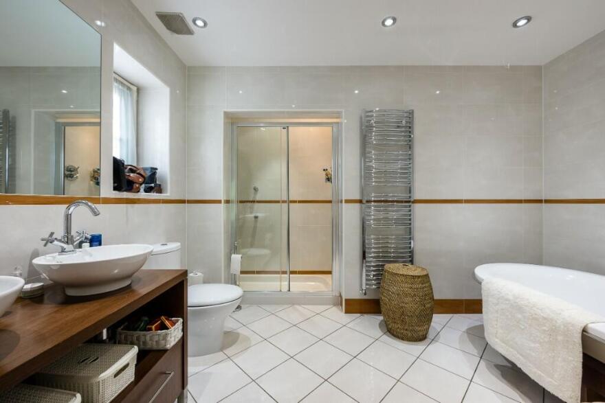 Ο Σερ Άλεξ Φέργκιουσον βγάζει στο σφυρί την απίστευτη έπαυλη του - Δείτε φωτογραφίες