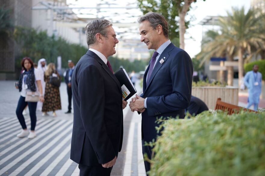 Ντουμπάι: Νέα συνομιλία Μητσοτάκη - Στάρμερ στο περιθώριο της COP28 - Φωτογραφίες