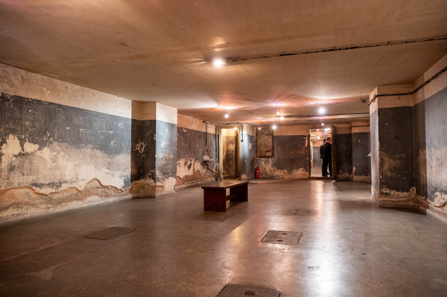 «ΚΟΡΑΗ 4»: Το κολαστήριο της Κομαντατούρ πέρασε στα χέρια του υπουργείου Πολιτισμού και του Δήμου Αθηναίων