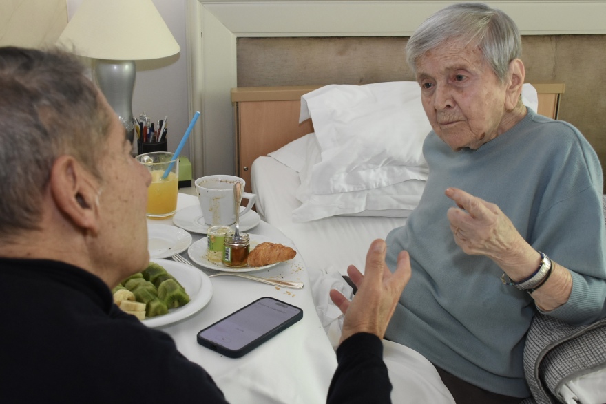 Αρβελέρ στον Δανίκα: Ο Ανδρόνικος έκανε λάθος, έχω πέντε ευρήματα ότι ο Μέγας Αλέξανδρος ετάφη στη Βεργίνα