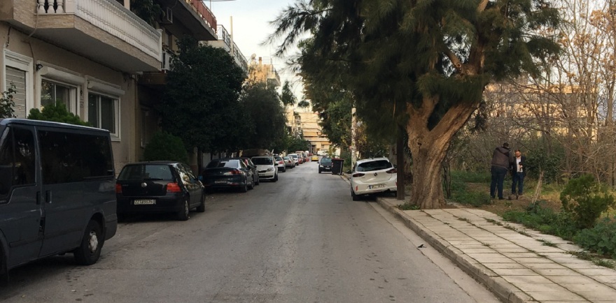 Έγκλημα στο Περιστέρι: Τι είπε στον ανακριτή ο 35χρονος πατροκτόνος - «Ήθελα να σώσω τη μητέρα μου»