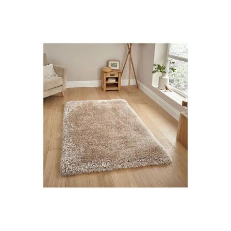 Χαλί: 4 τρικ που θα «μεγαλώσουν» τον χώρο σου