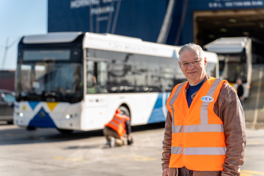Υπουργείο Μεταφορών: Έφτασαν στην Αθήνα τα πρώτα 140 ηλεκτρικά λεωφορεία