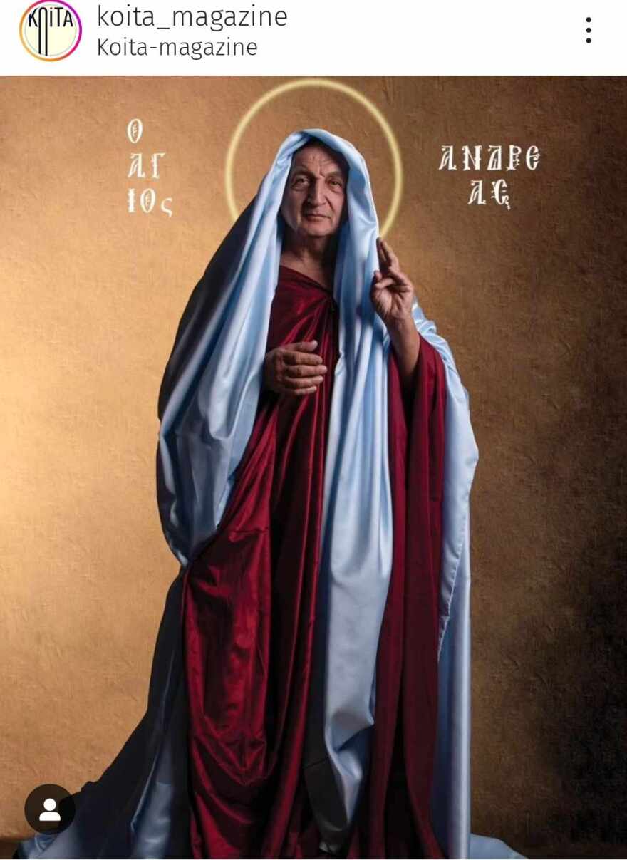 Σπύρος Μπιμπίλας: Ποζάρει ως Άγιος Ανδρέας