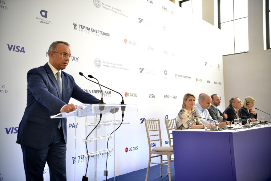 Πληρωμές με κάρτα στα λεωφορεία express του αεροδρομίου - Μέχρι τέλος του έτους σε τρόλεϊ, μετρό, τραμ