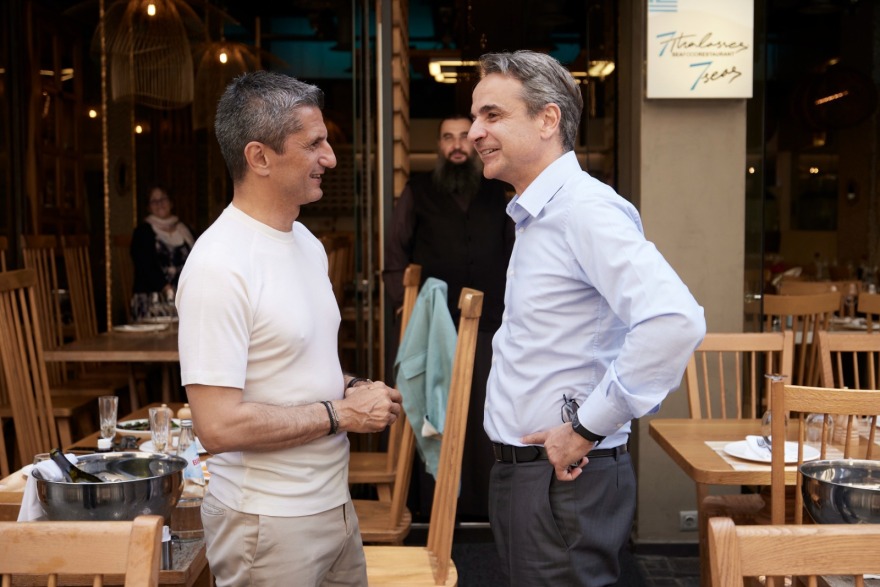 Μητσοτάκης: Συνάντηση με Λουτσέσκου στη Θεσσαλονίκη - Τον συνεχάρη για το πρωτάθλημα του ΠΑΟΚ