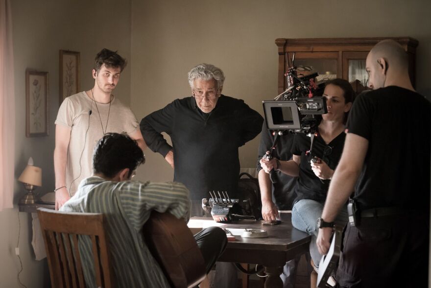 Χρήστος Μάστορας: Οι πρώτες φωτογραφίες στον ρόλο του Στέλιου Καζαντζίδη