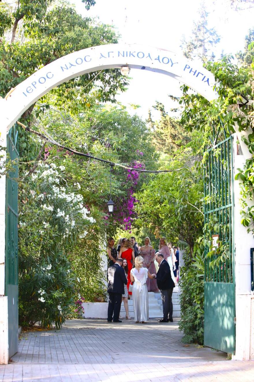 Κώστας Καραφώτης - Κάτια Μάνου: Ο πρώτος χορός των νεόνυμφων - Δείτε το βίντεο