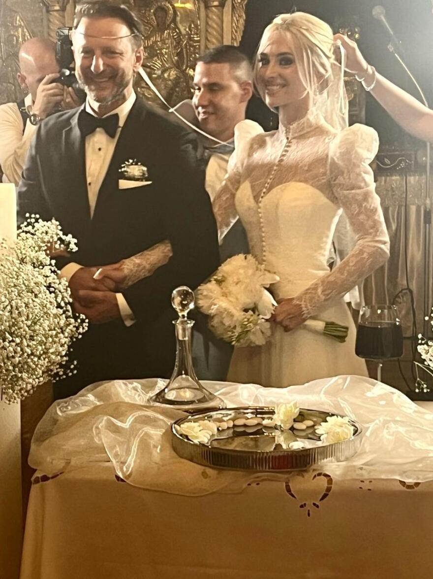 Κώστας Καραφώτης - Κάτια Μάνου: Ο πρώτος χορός των νεόνυμφων - Δείτε το βίντεο