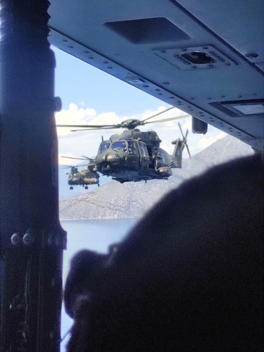 Συνεκπαίδευση Ελλάδας - ΗΠΑ στην Αττική ενόψει της παραλαβής των νέων ελικοπτέρων Black Hawk - Φωτογραφίες