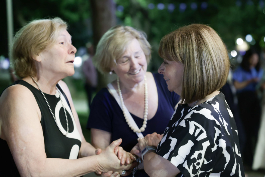 Σακελλαροπούλου: Η έμφυλη βία μας αφορά όλους και πρέπει ως κοινωνία να την καταδικάζουμε