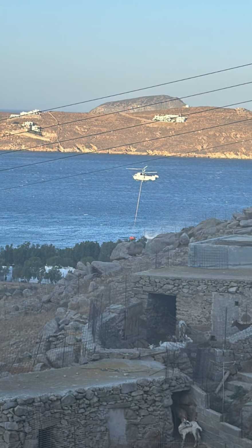 Χωρίς ενεργό μέτωπο η φωτιά στη Σέριφο