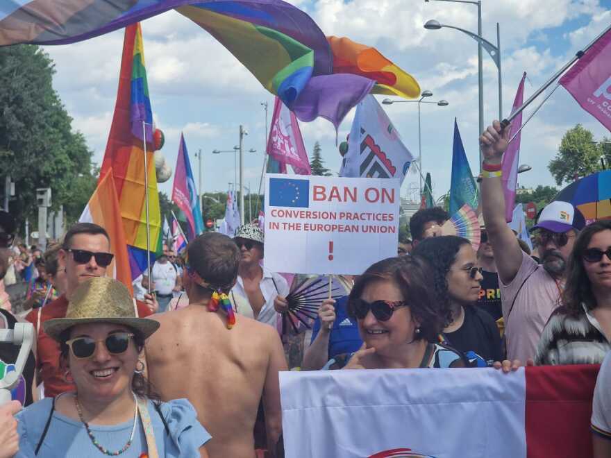 Θεσσαλονίκη: Ολοκληρώθηκε η μεγάλη παρέλαση υπερηφάνειας του Europride - Δείτε βίντεο και φωτογραφίες