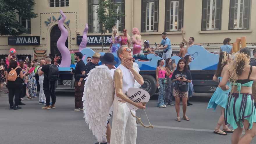 Θεσσαλονίκη: Ολοκληρώθηκε η μεγάλη παρέλαση υπερηφάνειας του Europride - Δείτε βίντεο και φωτογραφίες