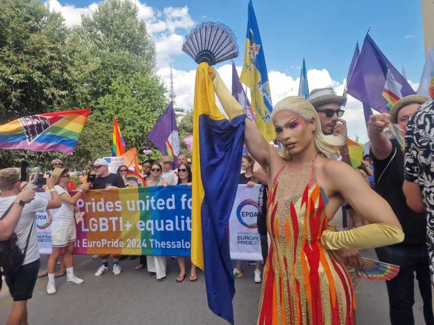 Θεσσαλονίκη: Ολοκληρώθηκε η μεγάλη παρέλαση υπερηφάνειας του Europride - Δείτε βίντεο και φωτογραφίες