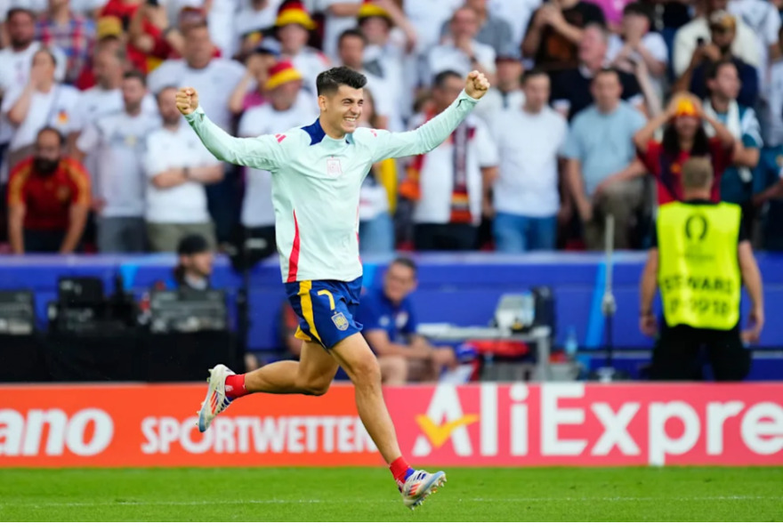 Euro 2024: Οι συμβουλές του Στόιτσκοφ στον Εμπαπέ κι οι κάλτσες του Μοράτα - Δείτε βίντεο