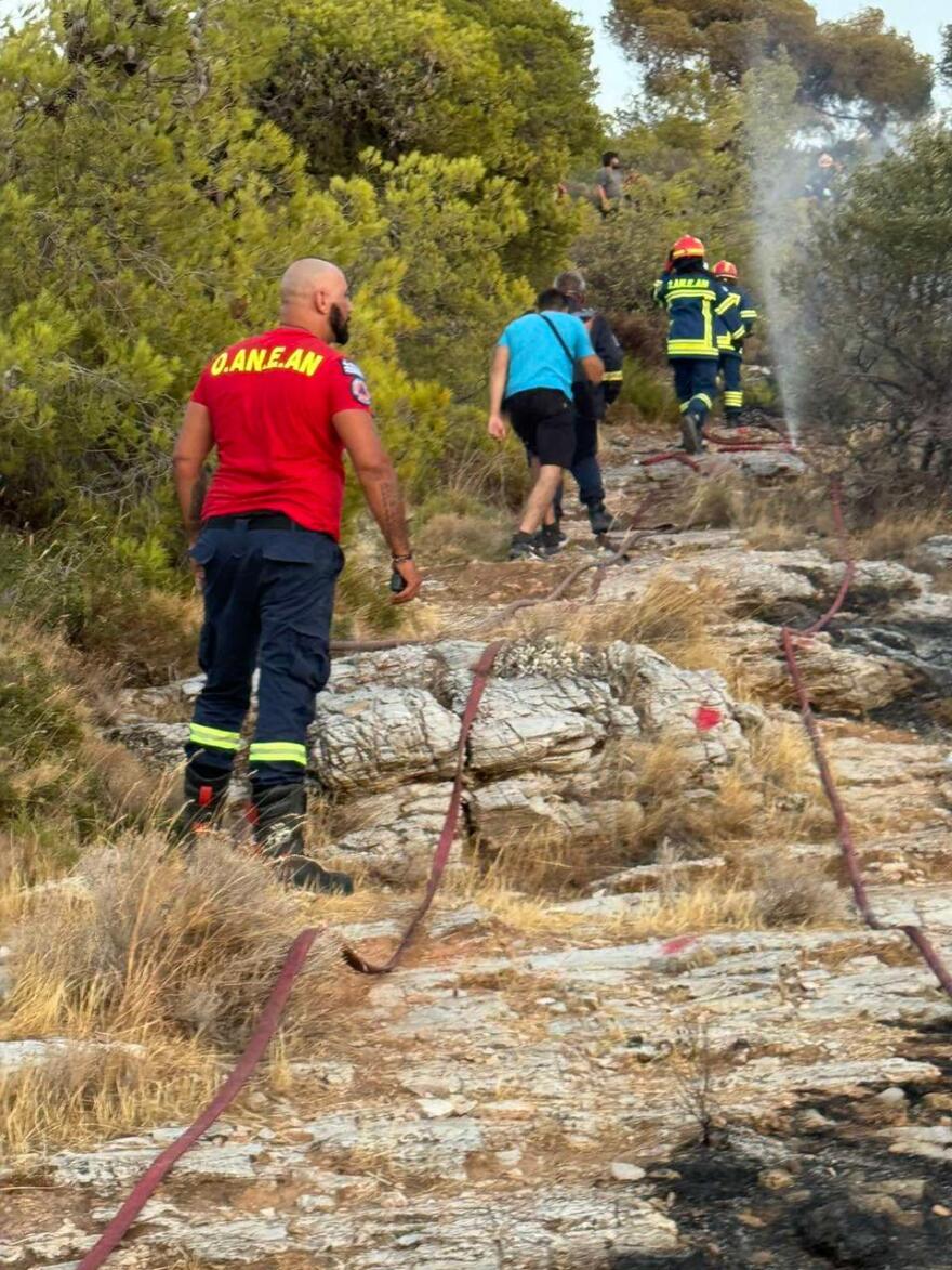 Φωτιά στην Τερψιθέα Γλυφάδας: Θέμα χρόνου η σύλληψη των δύο εμπρηστών λέει ο δήμαρχος