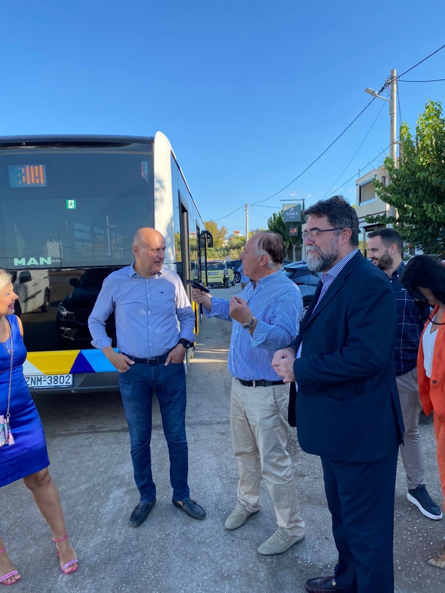 Ανατολική Αττική: Επιπλέον 20 νέα λεωφορεία στα δρομολόγια - Δείτε φωτογραφίες