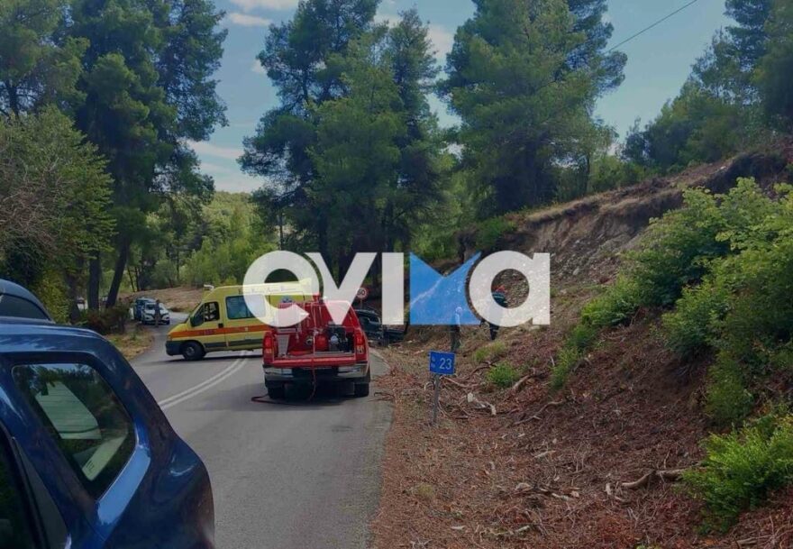 Αυτοκίνητο έπεσε σε γκρεμό στην Εύβοια - Τέσσερις τραυματίες, δείτε φωτογραφίες