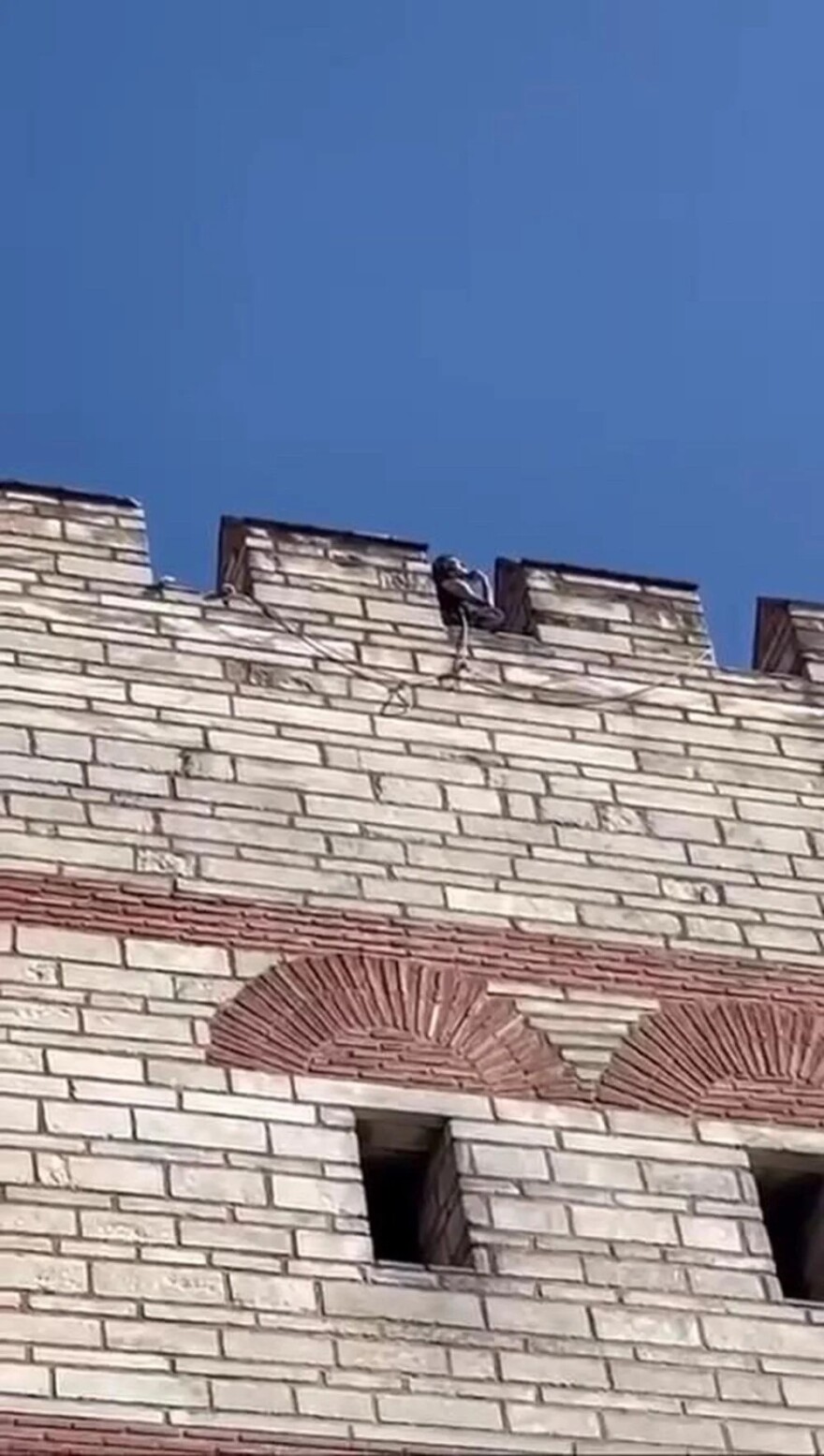 Τουρκία: Δύο 19χρονες δολοφονήθηκαν μέσα σε λίγα λεπτά στην Κωνσταντινούπολη - Αυτοκτόνησε ο δράστης