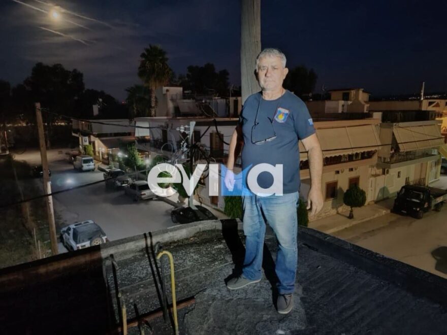 Εύβοια: Κότα ανέβηκε σε κολώνα της ΔΕΗ - Την απεγκλώβισαν εθελοντές