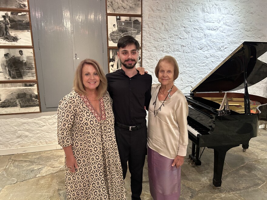 Ύδρα: Ρεσιτάλ πιάνου του  Φιλάρετου Βρεττού