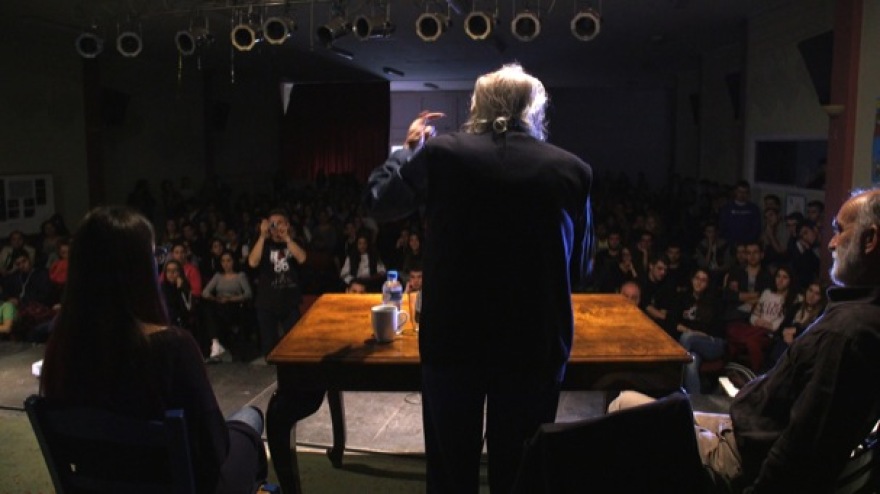 Μανώλης Γλέζος: Το ντοκιμαντέρ που φωτίζει τον άνθρωπο πίσω από τον ήρωα 