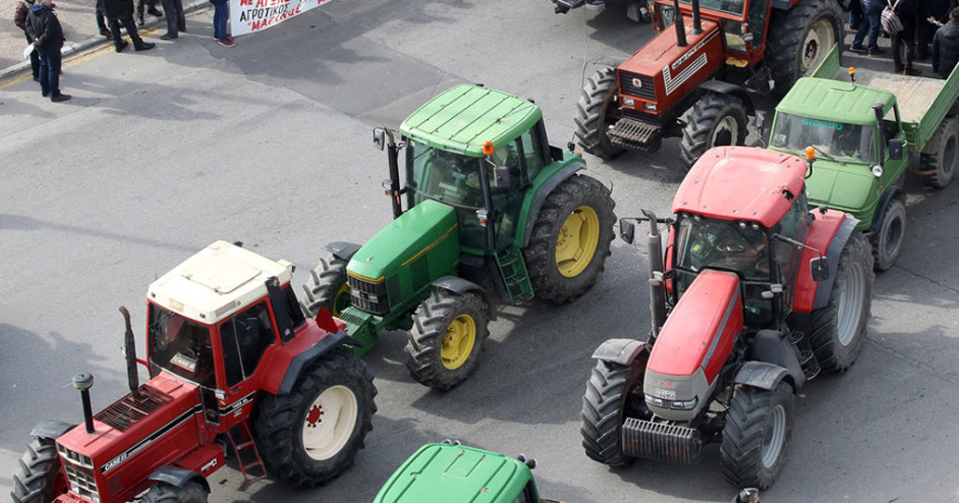 «Τελεσίγραφο» των αγροτών μέχρι τα Φώτα, αλλιώς πάνε σε αποκλεισμό εθνικών δρόμων, παραδρόμων και τελωνείων