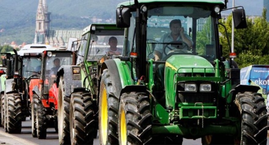 Υπόθεση ΟΠΕΚΕΠΕ: Ωρα για «φραπέ» και «χασάπη» στην Εξεταστική