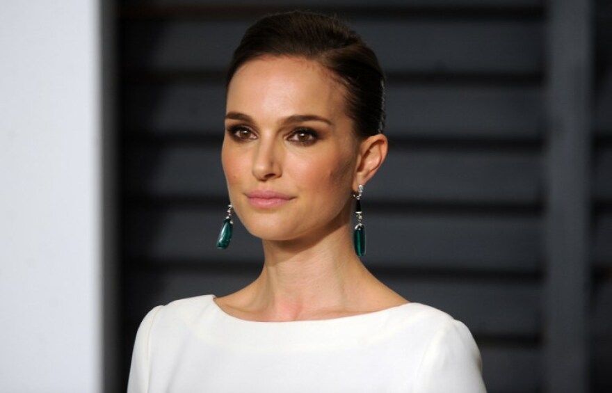 Ο Moby «απαντά» στην Portman με φώτο που ποζάρει μαζί της ημίγυμνος - Είχαμε όντως σχέση και υπάρχουν αποδείξεις! 