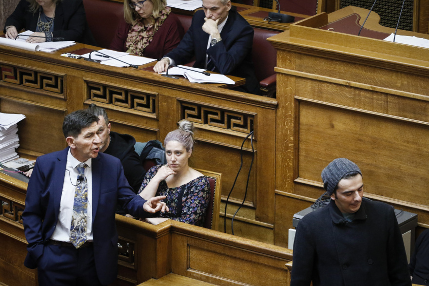 Παγκόσμια Ημέρα Θεάτρου: Ο Γεράσιμος Σκιαδαρέσης ως υπουργός που... ζητάει συγγνώμη!