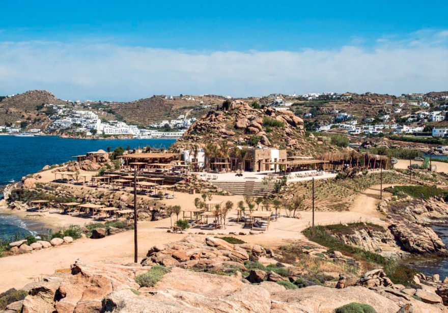 Μύκονος Summer: Πάρτυ εκατομμυρίων με χλιδάτα ακίνητα και διεθνή brands