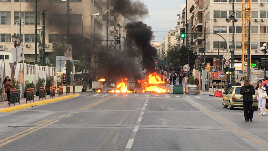 Με ΜΑΤ στον Πειραιά η ομιλία Τσακαλώτου
