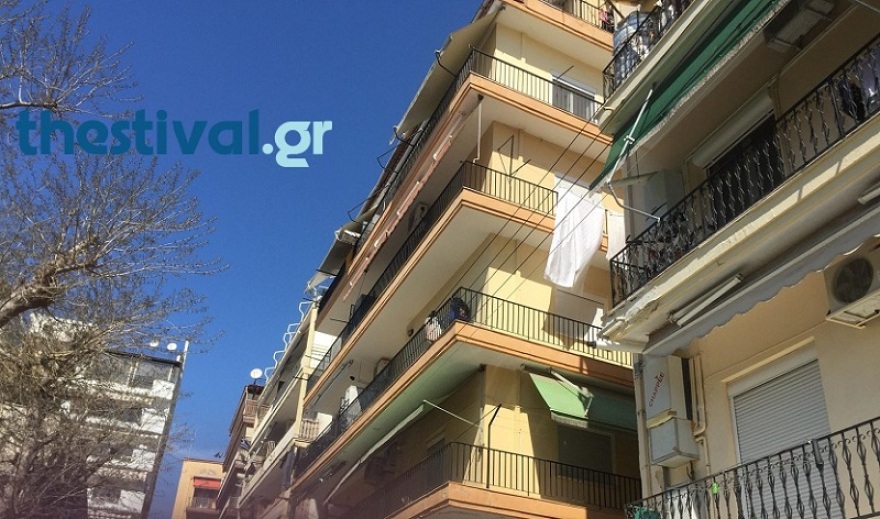 Θεσσαλονίκη: Νεκρή 47χρονη που έπεσε από μπαλκόνι πολυκατοικίας