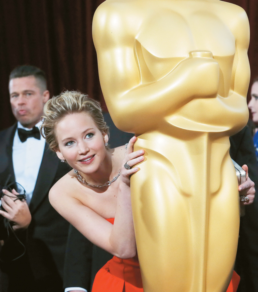 Τζένιφερ Λόρενς: «Κόκκινο σπουργίτι» με τέσσερις πατρίδες