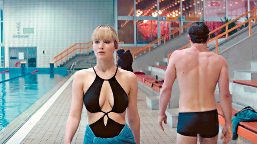 Τζένιφερ Λόρενς: «Κόκκινο σπουργίτι» με τέσσερις πατρίδες