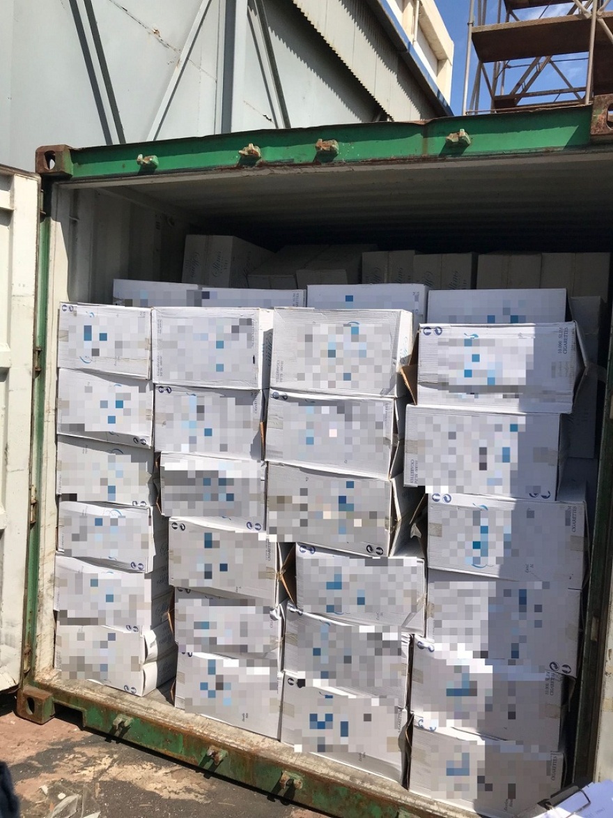 Σύρος: Διαφυγόντα κέρδη 4,7 εκατ. ευρώ από τα λαθραία τσιγάρα που βρέθηκαν σε φορτηγό πλοίο