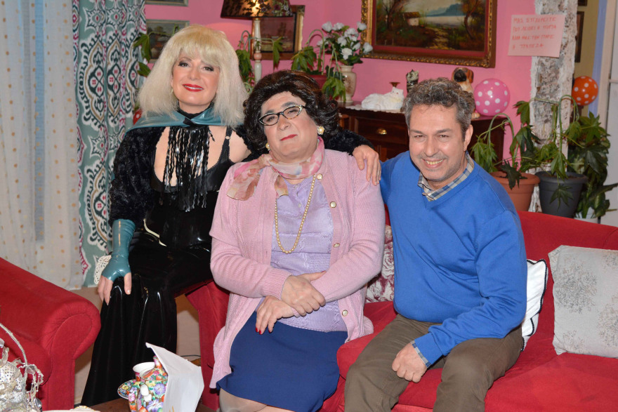 Λάκης Λαζόπουλος: Έτσι είναι οι «Δέκα μικρό Μήτσοι» 17 χρόνια μετά